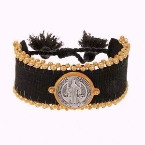 San Benito Elegant Black and Gold Bracelet